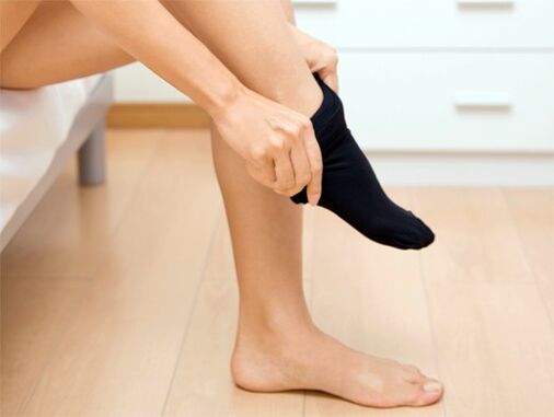 meias limpas no tratamento de fungos na pele dos pés